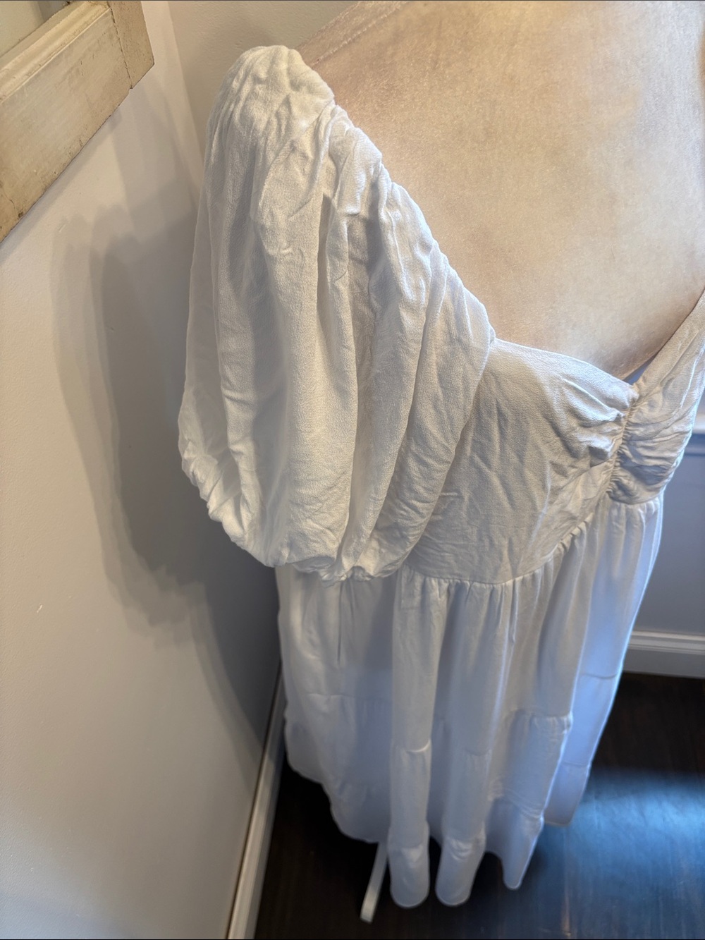 Arula Tiered Puff Sleeve Midi Dress White NWT - Picture 3 of 9